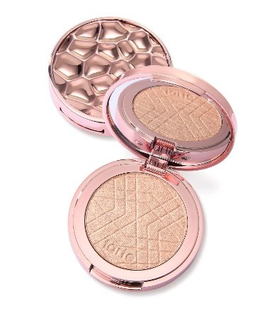 Amazonian clay shimmering light